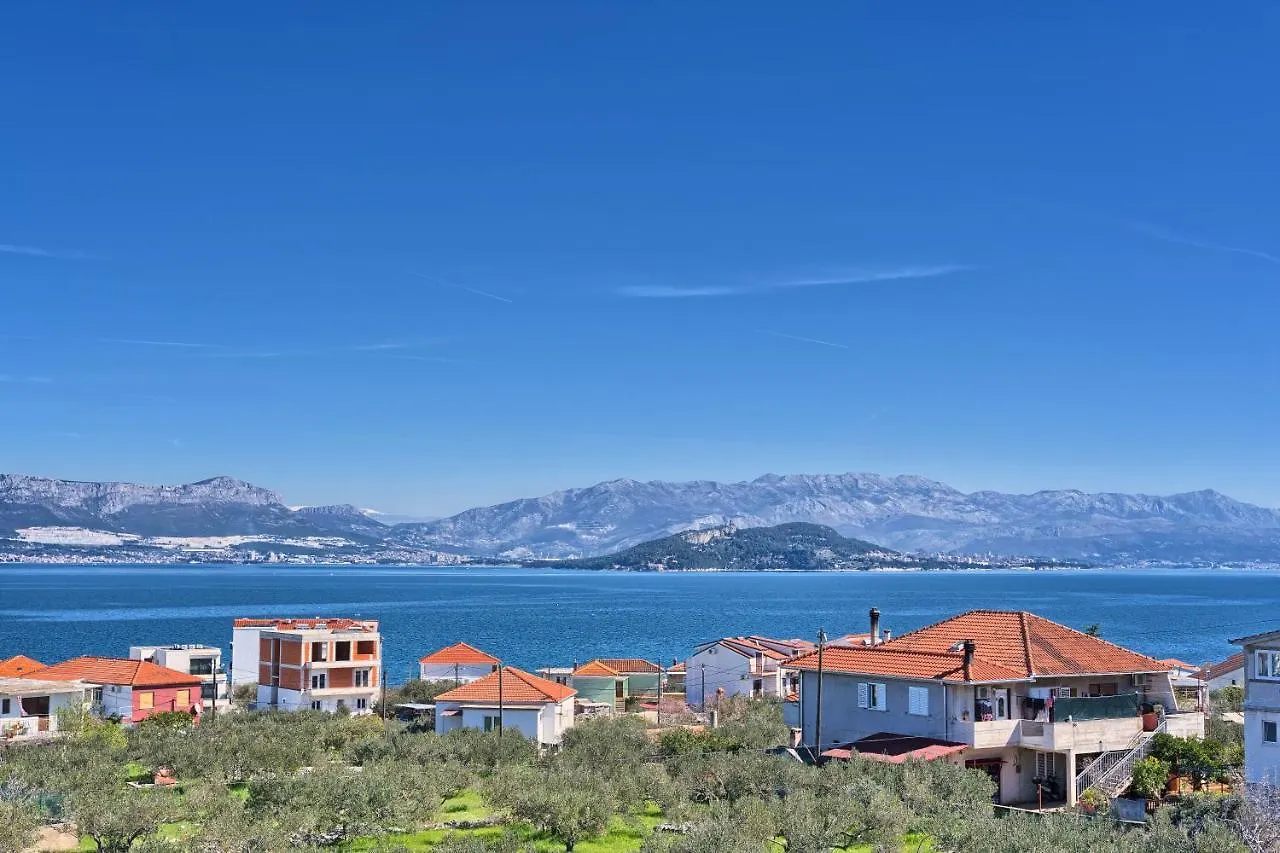 Villa Ming - Pool, Sea-View And Peace Slatine Apartament